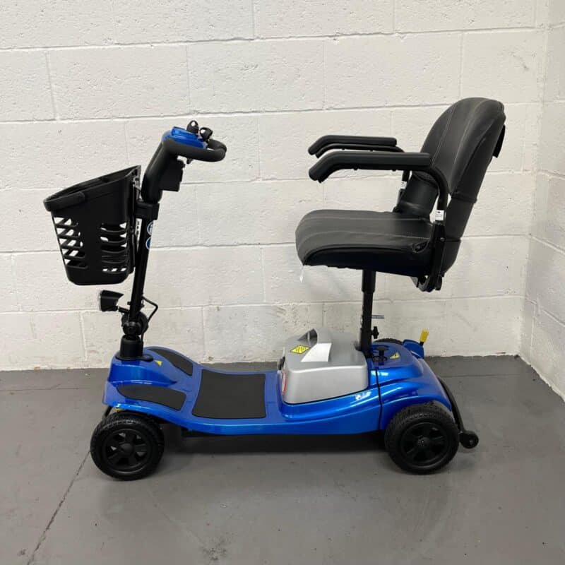 Photo of the Left Side of a Blue Clearwell Aguna Comfort Second-hand Mobility Scooter. Clearwell Aguna Lithium