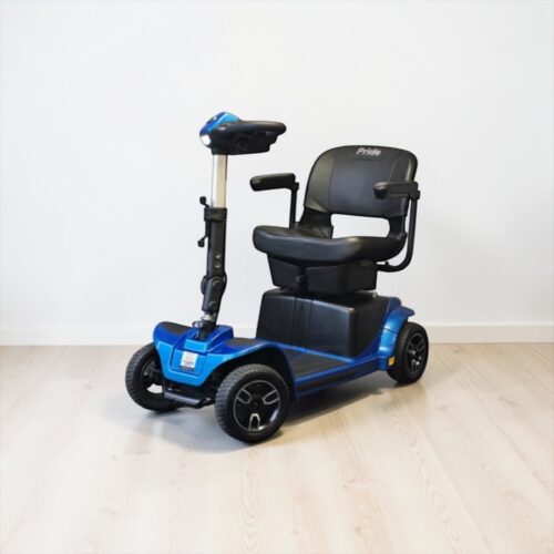 Photo showing a three-quarter view of the left of an Blue, Pride Revo 2.0 Second hand mobility scooter.